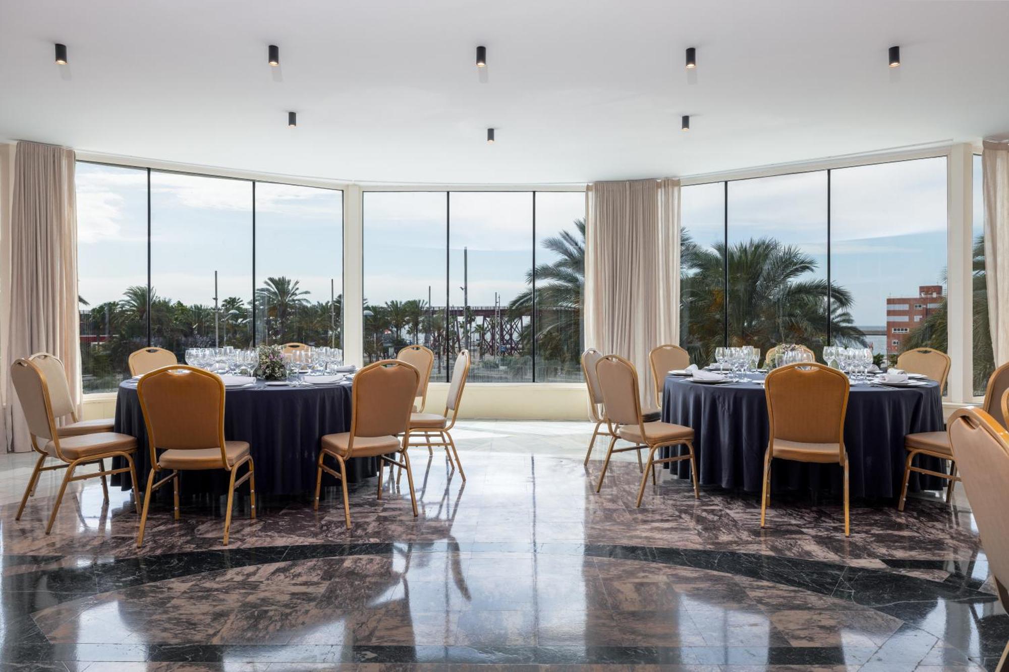 Hotel Ohtels Gran Almeria