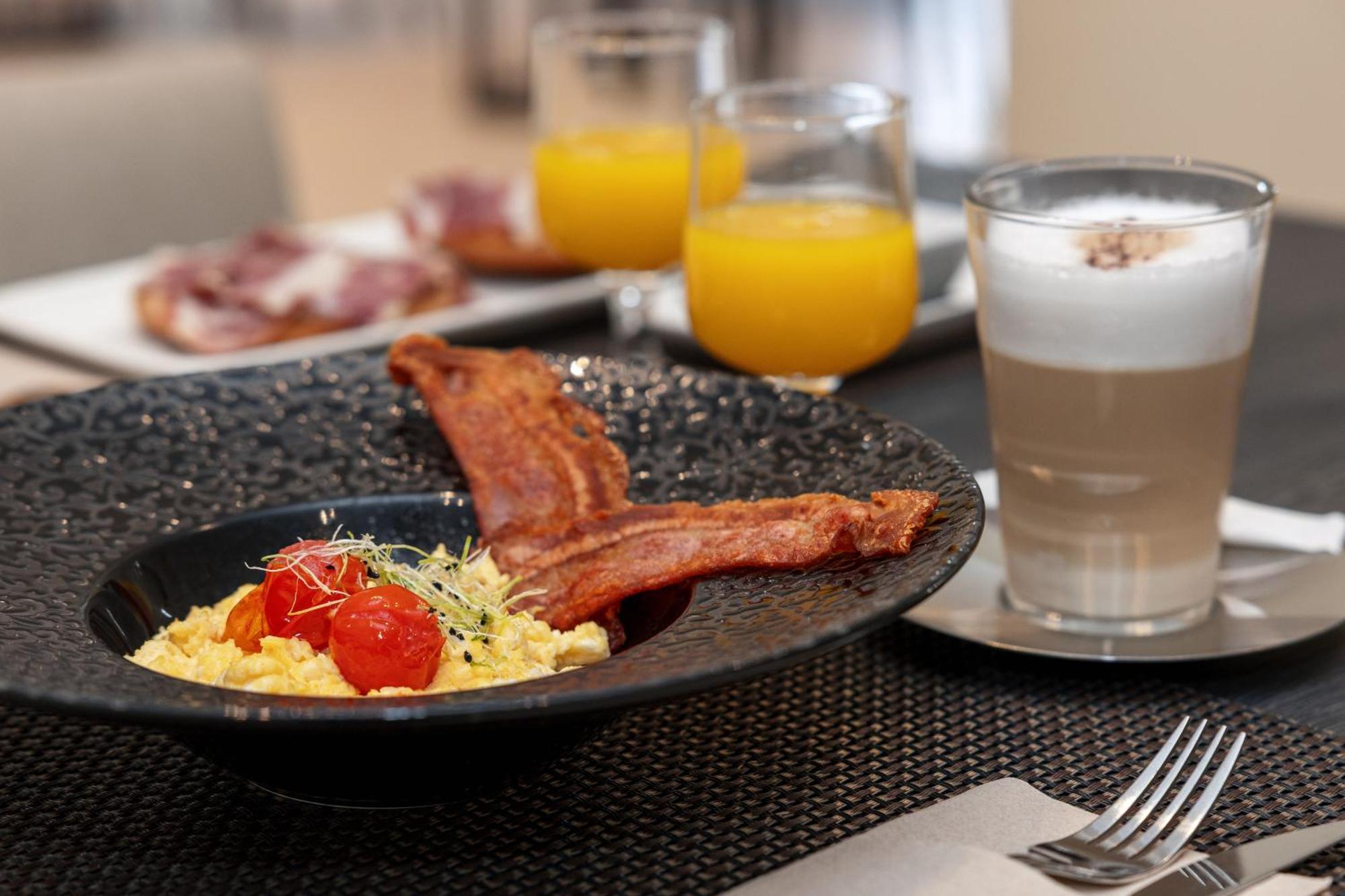 Ohtels Gran Hotel Almería