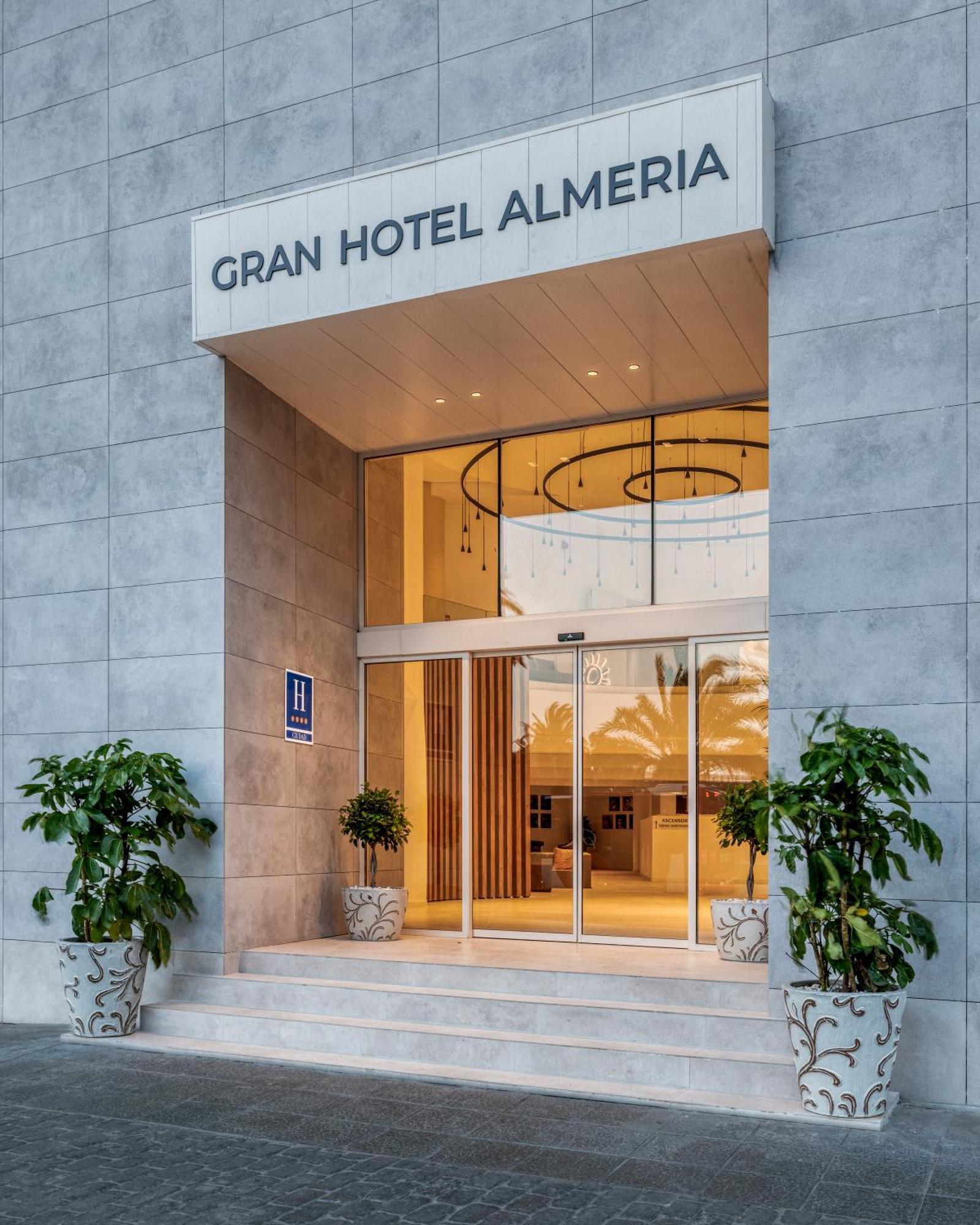 Hotel Ohtels Gran 4*